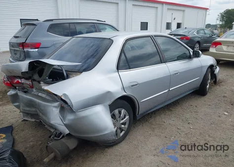 2001 Honda Accord 2.3 Lx из США, поврежденный, VIN 1HGCG56431A124714